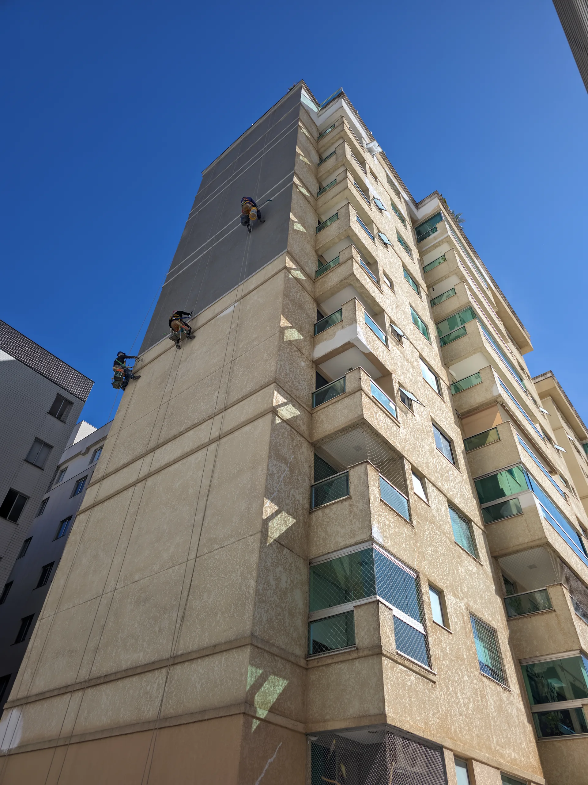 Fachada lateral do Edifício Vila Strelitzia