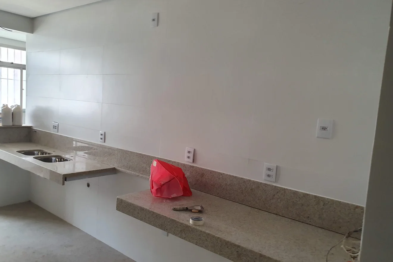 Registro técnico de manutenção em área comum condominial.