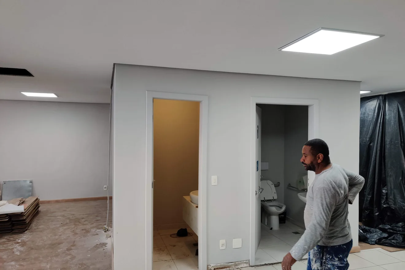Registro técnico de manutenção em área comum condominial.